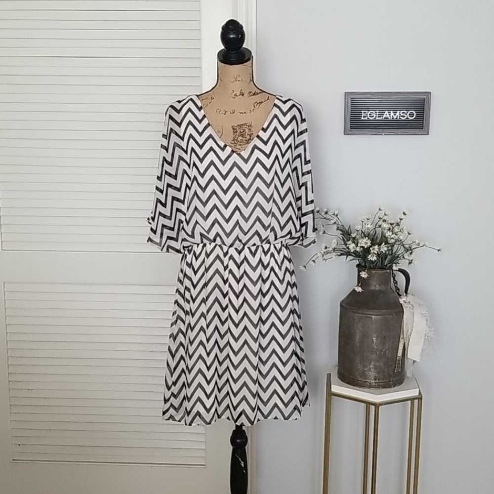 🛍  Charming Charlie  Chevron Dress